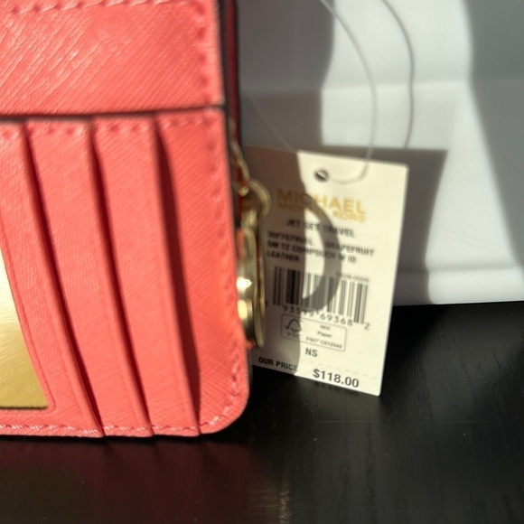 Michael Kors Jet set travel coin pouch ID key zip - Picture 4 of 8